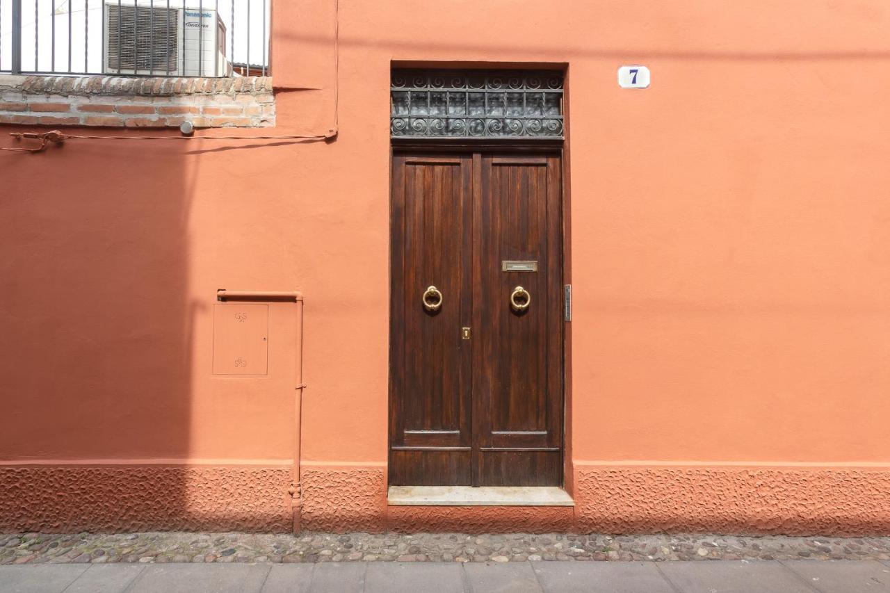 Ferienwohnung Ferrara Casa Dell'Archivolto Con Garage Exterior foto